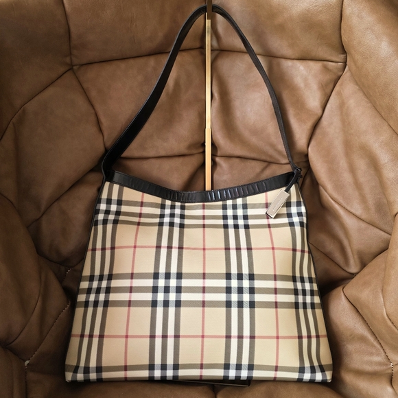 Burberry Vintage Novacheck Classic Shoulder Bag - Picture 2 of 14